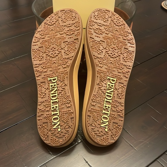 Pendleton Carico Lake Slides Sandals Shoes new black Southwestern Women’s Sizes - Picture 11 of 15